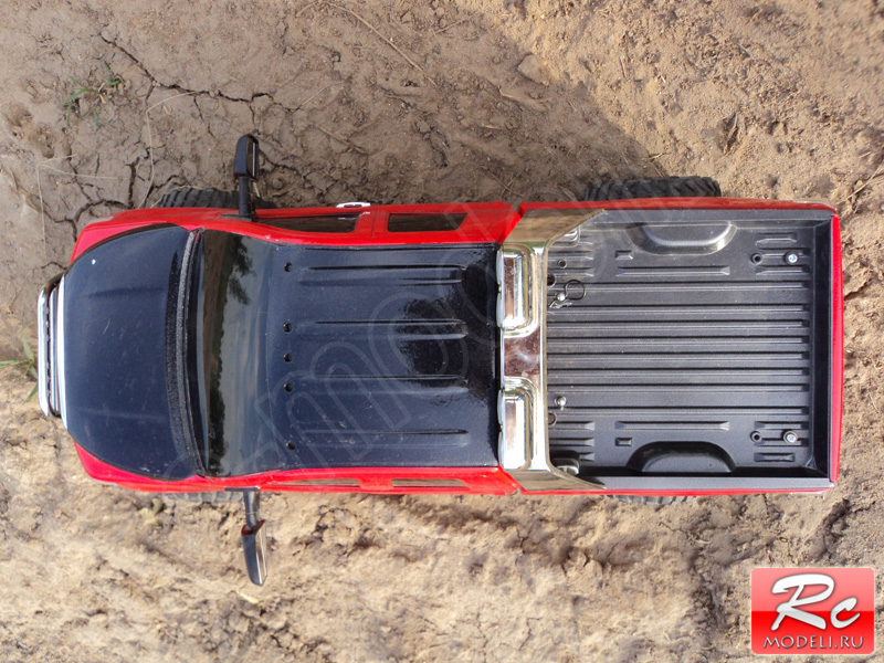 Радиоуправляемый внедорожник Tamiya Toyota Tundra High-Lift вид сверху
