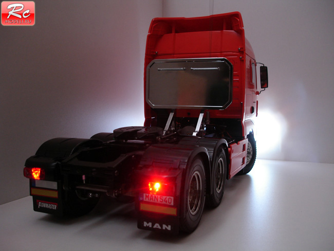 Работающие фары грузовика Tamiya MAN TGX 6x4 XLX