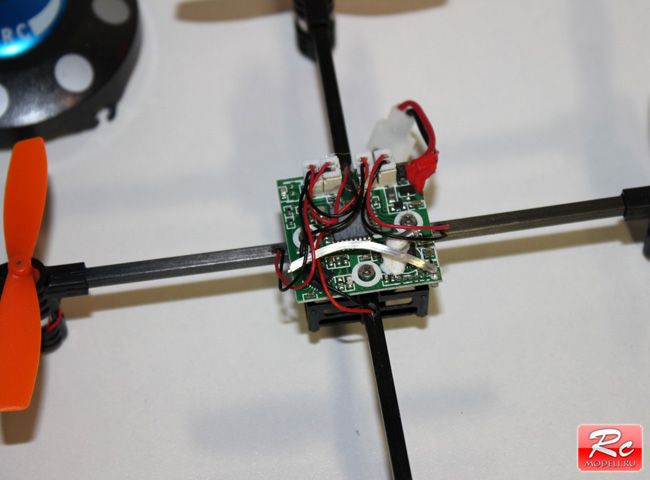Квадрокоптер Udi RC UFO U816
