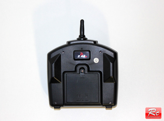 Квадрокоптер Udi RC UFO U816 и его пульт 