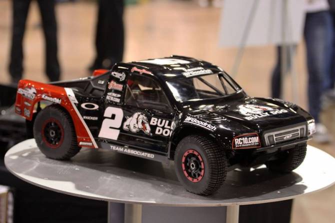 Выставка техники на радиоуправлении SEMA 2011