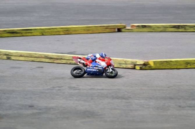 Выставка техники на радиоуправлении SEMA 2011
